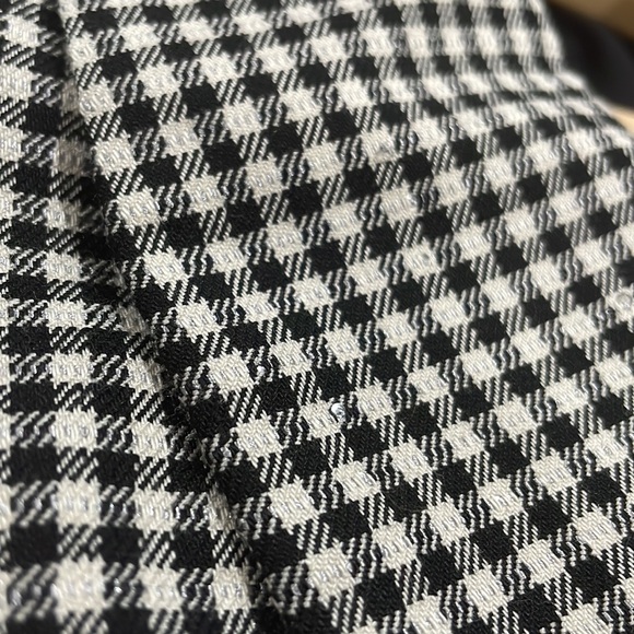 Tahari blazer - Picture 8 of 8